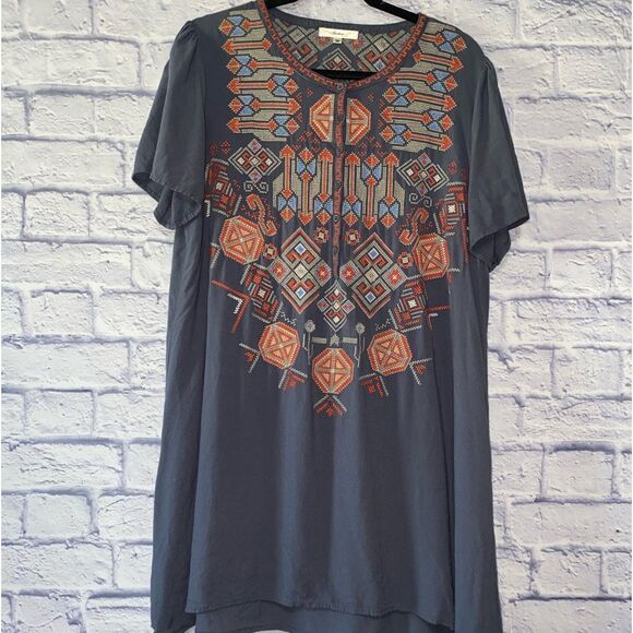 Andree’ by Unit Gray Embroidered Dress - Picture 2 of 11